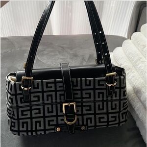 GIVENCHY handbag excellent condition